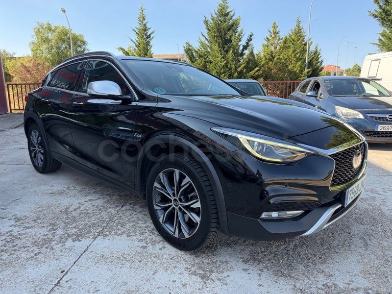 Infiniti Q30 2017 — photo 7
