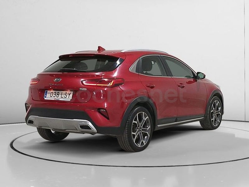 Kia Xceed 2021 — photo 2