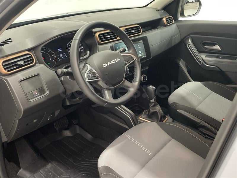 Dacia Duster 2023 — photo 8