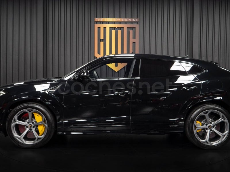 Lamborghini Urus 2026 — photo 4