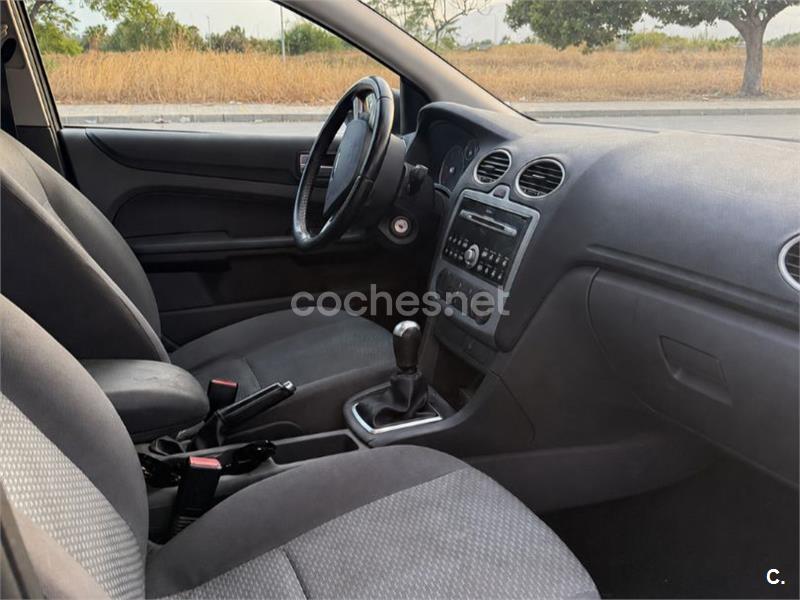 Ford Focus 2006 — photo 6