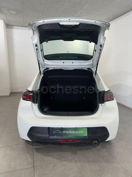 Peugeot 208 2022 — photo 6