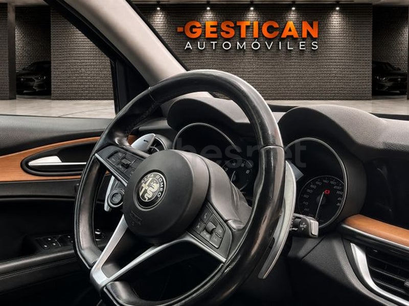 Alfa Romeo Stelvio 2018 — photo 7