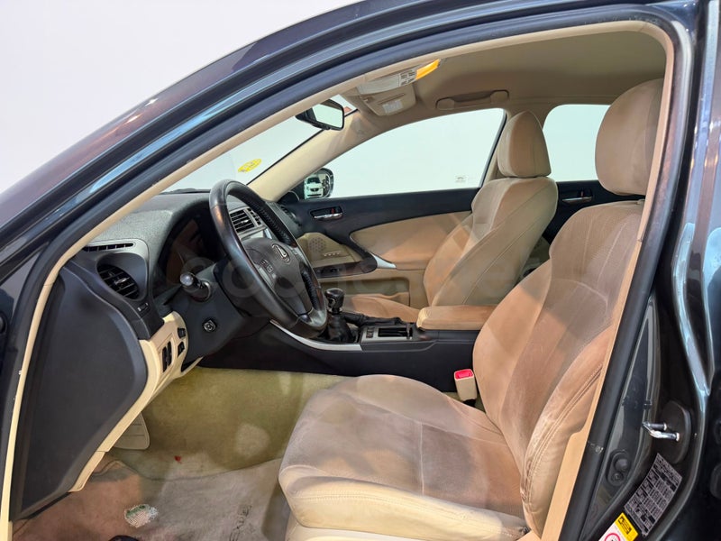 Lexus Is220d 2007 — photo 7