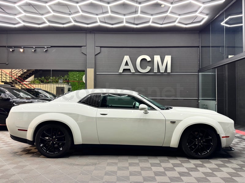 Dodge Challenger 2023 — photo 4
