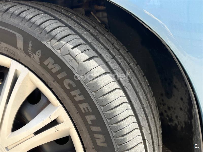 Volvo S40 2004 — photo 6