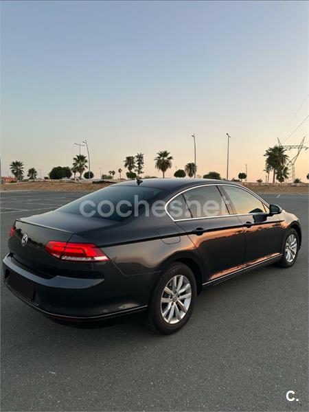 Volkswagen Passat 2018 — photo 4