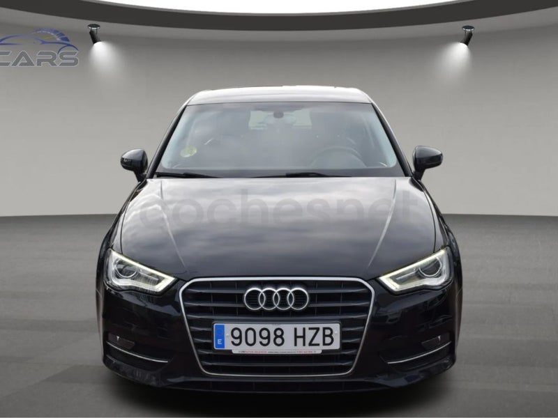 Audi A3 2014 — photo 2