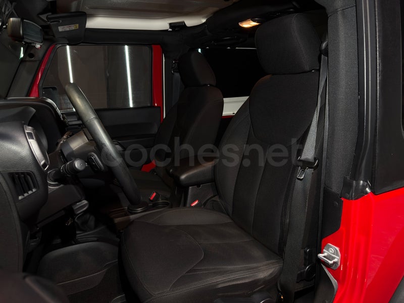 Jeep Wrangler 2016 — photo 8