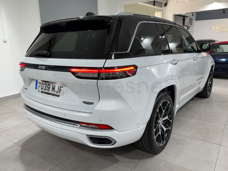Jeep Grand Cherokee 2023 — photo 3