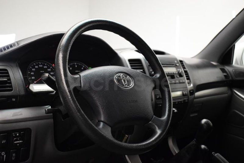 Toyota Land Cruiser 2005 — photo 6