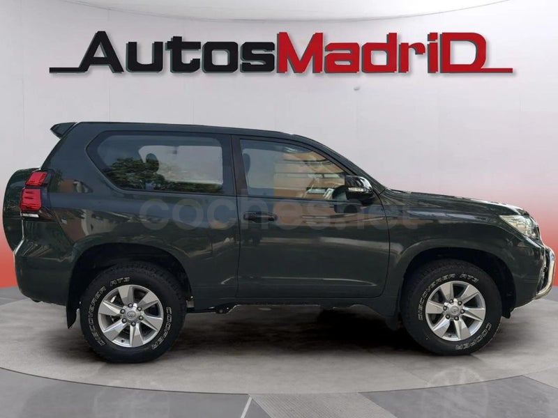 Toyota Land Cruiser 2022 — photo 8