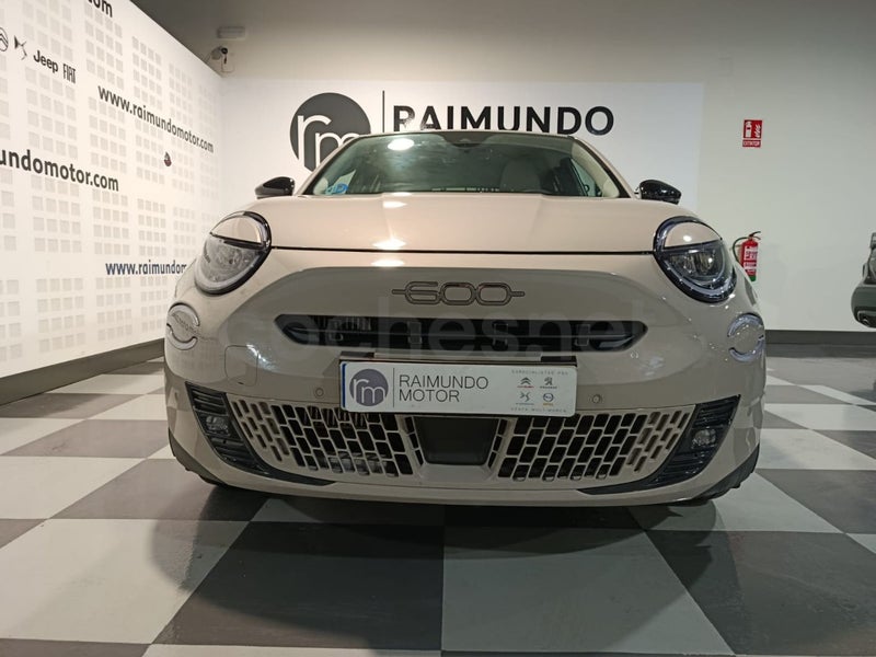 Fiat 600 2024 — photo 2
