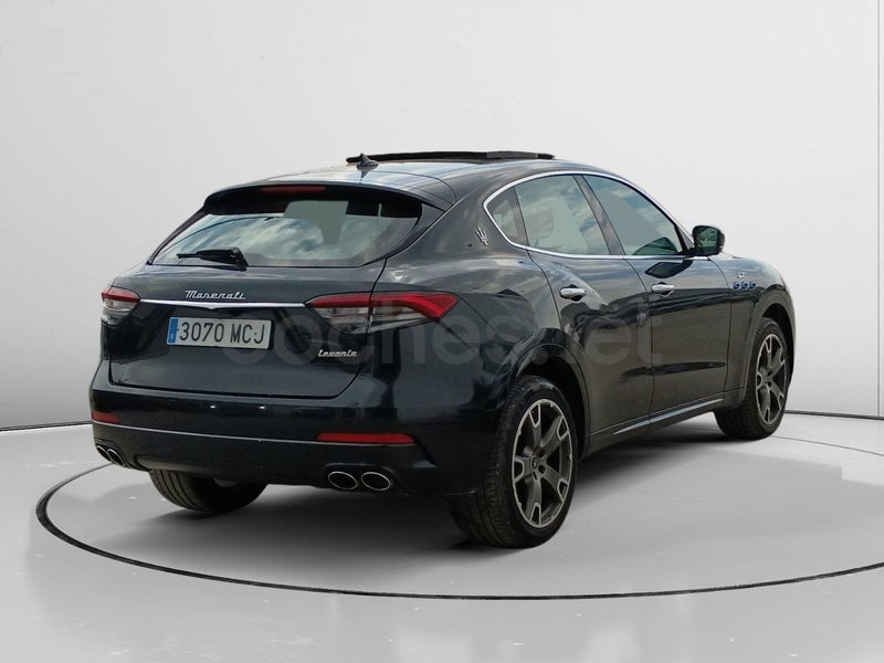 Maserati Levante 2022 — photo 2