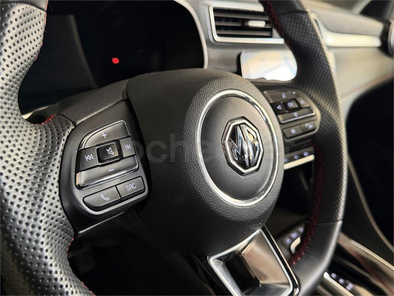 Mg Zs 2025 — photo 8