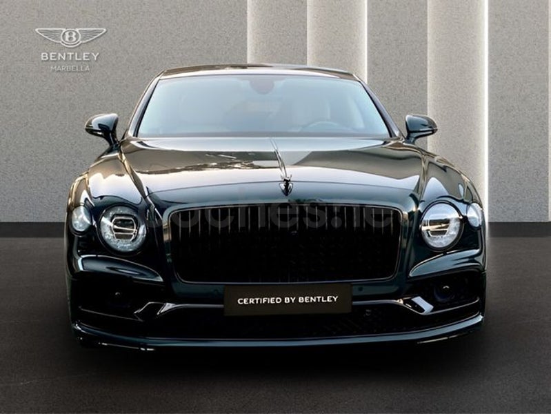 Bentley Flying Spur 2023 — photo 2