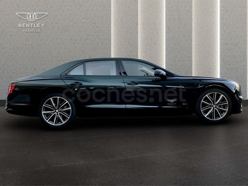 Bentley Flying Spur 2023 — photo 4
