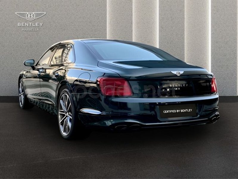 Bentley Flying Spur 2023 — photo 7