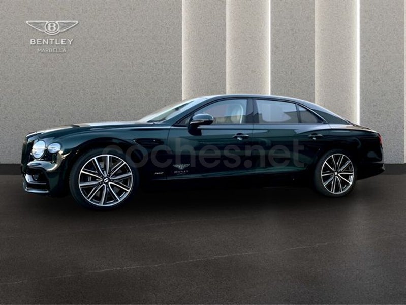 Bentley Flying Spur 2023 — photo 8