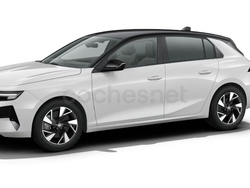 Opel Astra 2026 — photo 2