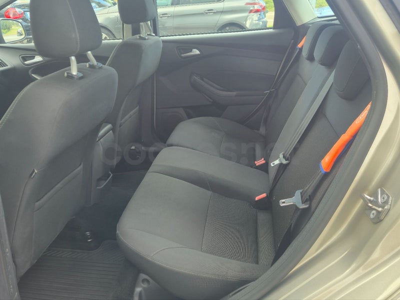 Ford Focus 2015 — photo 6