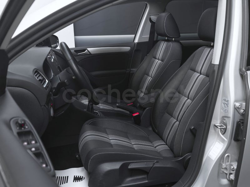 Volkswagen Golf 2012 — photo 5