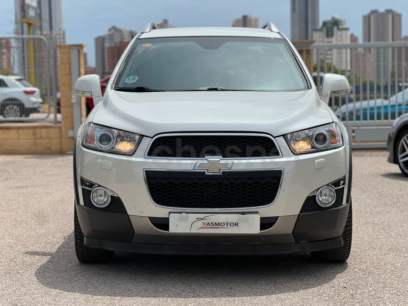 Chevrolet Captiva 2011 — photo 2