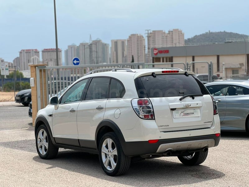 Chevrolet Captiva 2011 — photo 4