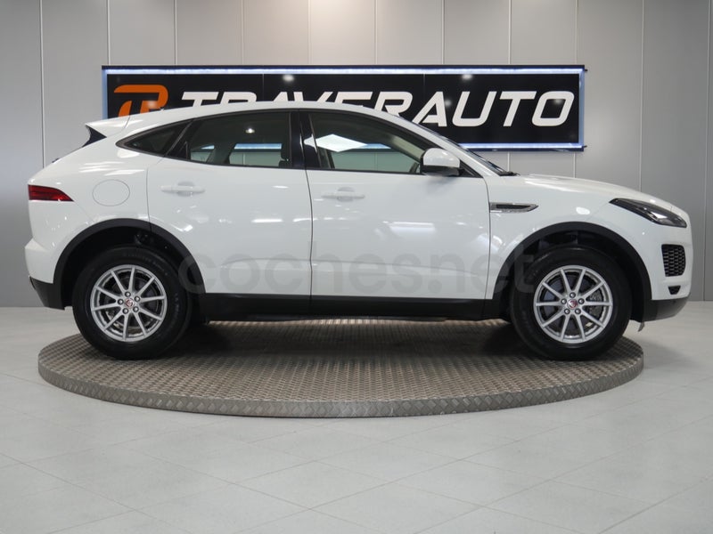Jaguar E-pace 2019 — photo 3