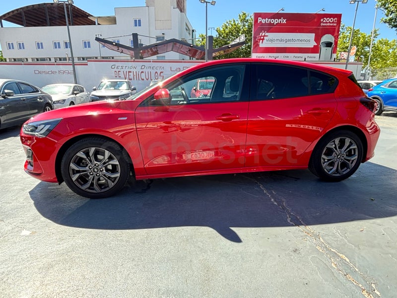 Ford Focus 2023 — photo 4