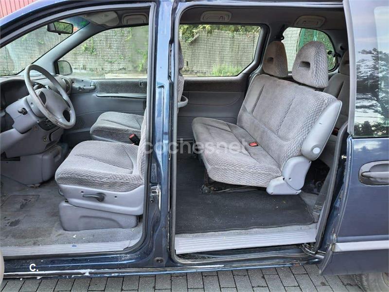 Chrysler Voyager 2000 — photo 7