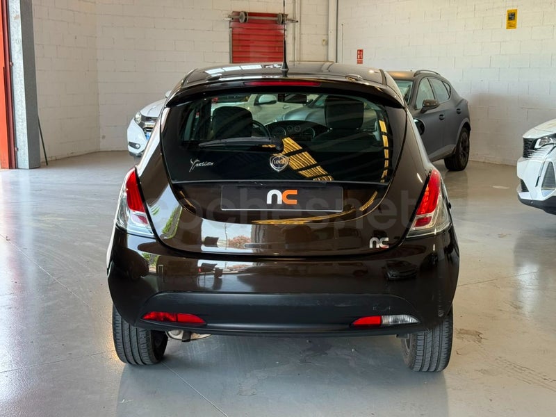 Lancia Ypsilon 2011 — photo 4