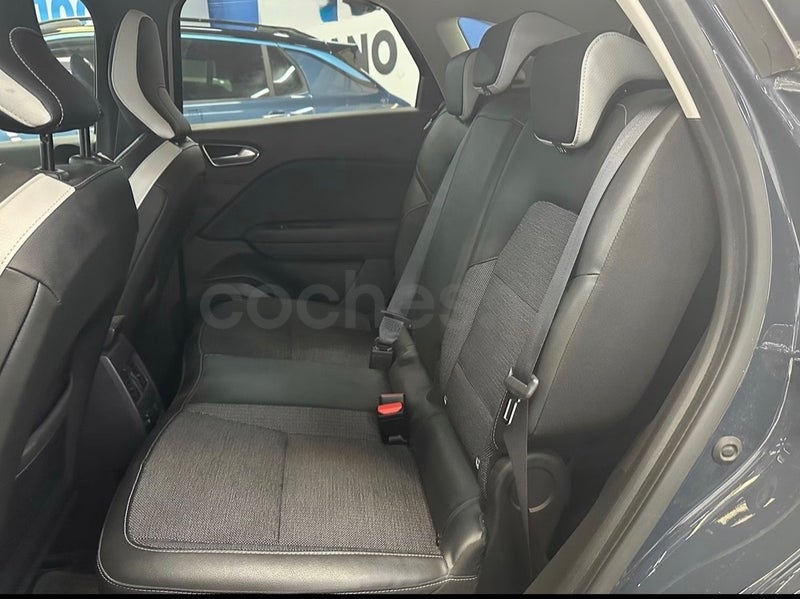 Renault Captur 2022 — photo 8