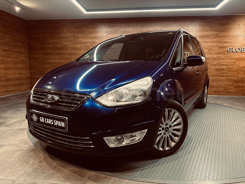 Ford Galaxy 2013 — photo 2