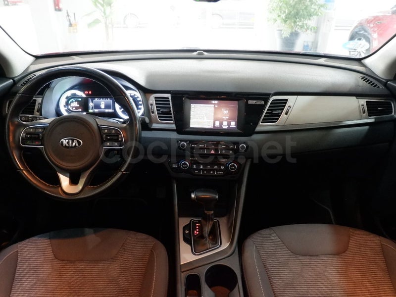 Kia Niro 2017 — photo 8