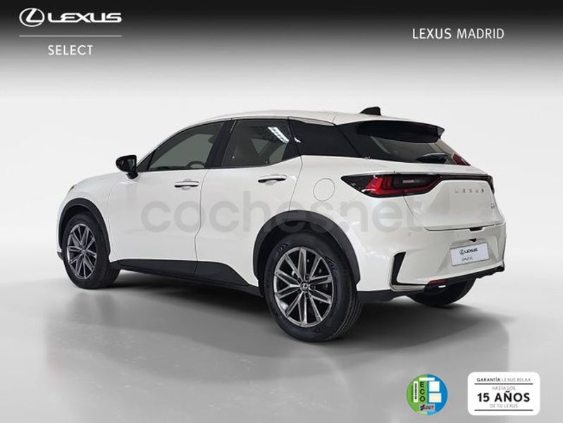 Lexus Lbx 2026 — photo 2