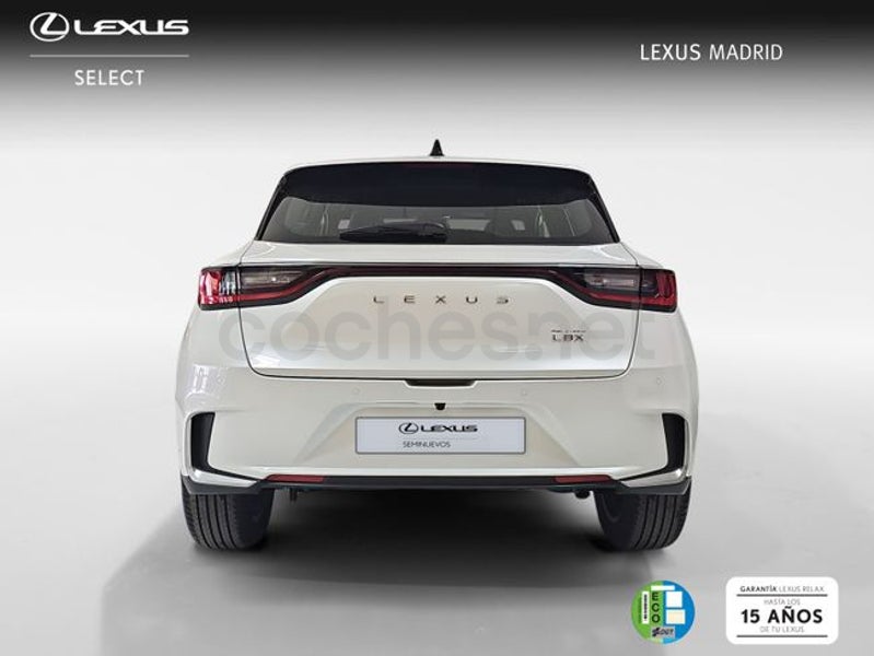 Lexus Lbx 2026 — photo 4