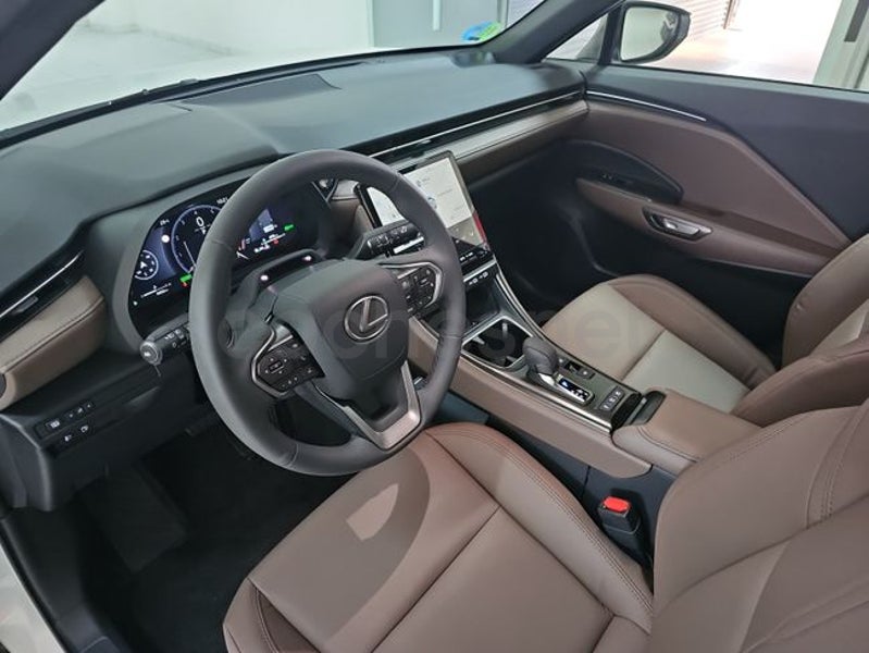 Lexus Lbx 2026 — photo 8