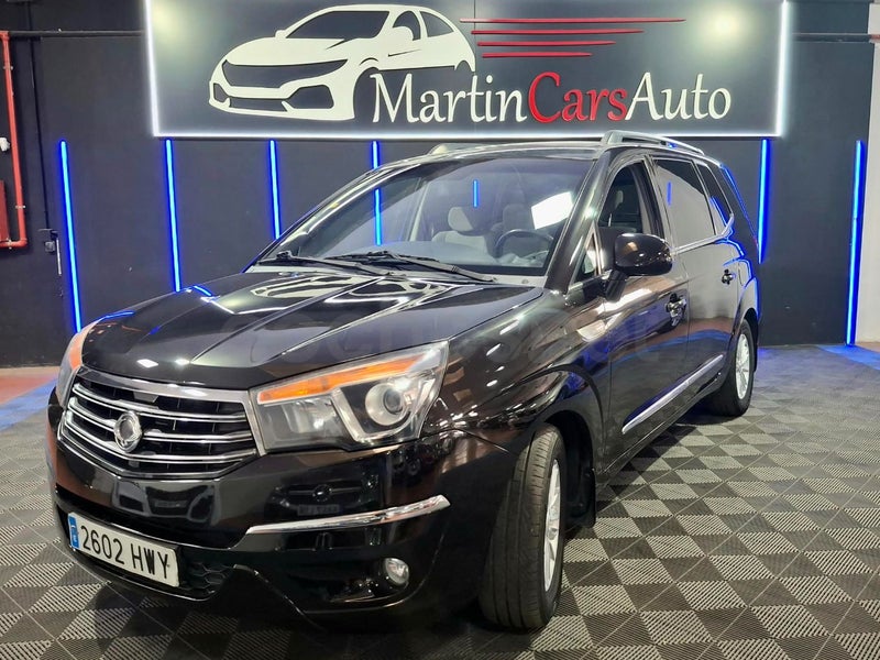 Ssangyong Rodius 2014