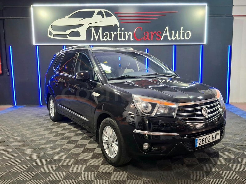 Ssangyong Rodius 2014 — photo 3