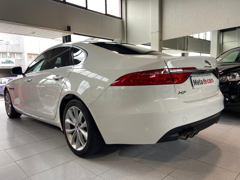 Jaguar Xf 2018 — photo 7