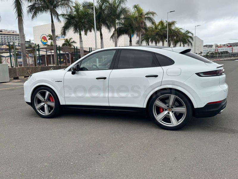 Porsche Cayenne Coupé 2024 — photo 4