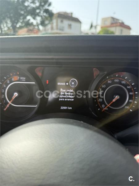Jeep Wrangler 2025 — photo 8