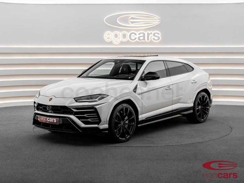 Lamborghini Urus 2021 — photo 3