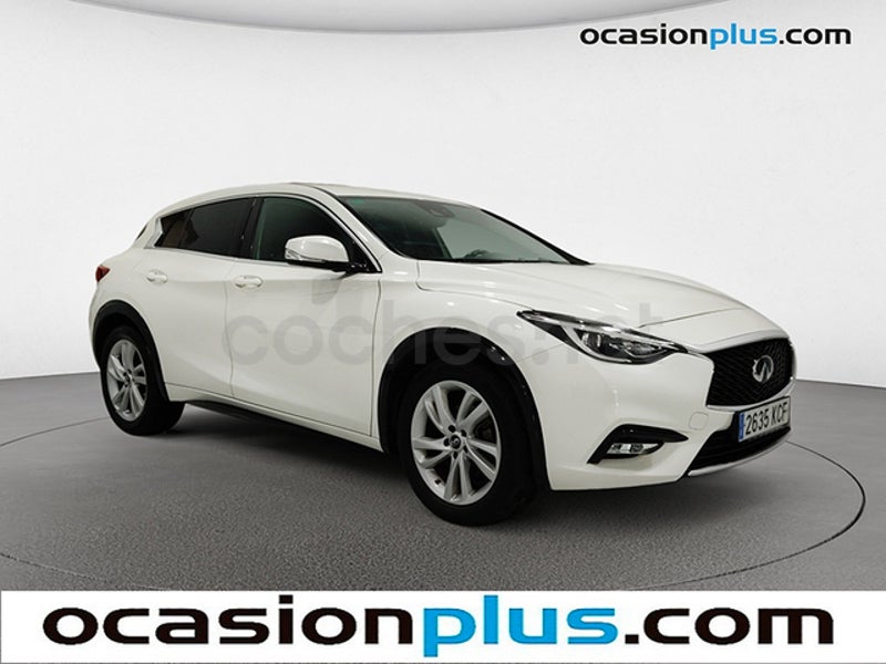 Infiniti Q30 2017 — photo 2