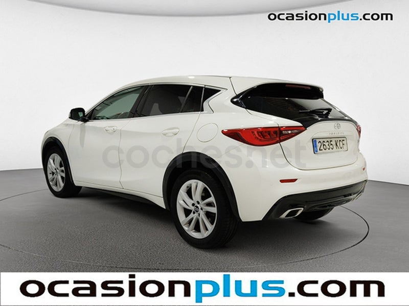 Infiniti Q30 2017 — photo 4