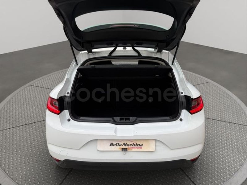 Renault Mégane 2020 — photo 6