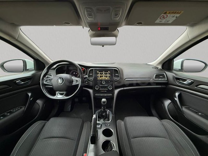Renault Mégane 2020 — photo 8