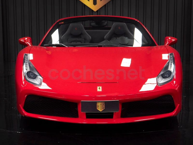 Ferrari 488 2018 — photo 2