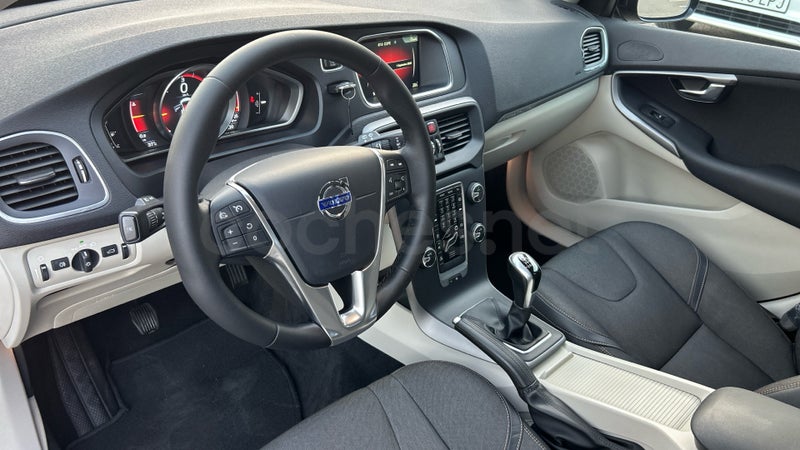Volvo V40 Cross Country 2016 — photo 4